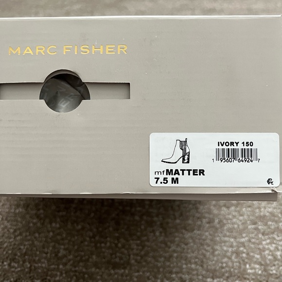 MARC FISHER MATTER BLOCK HEEL BOOTIES - Picture 8 of 8